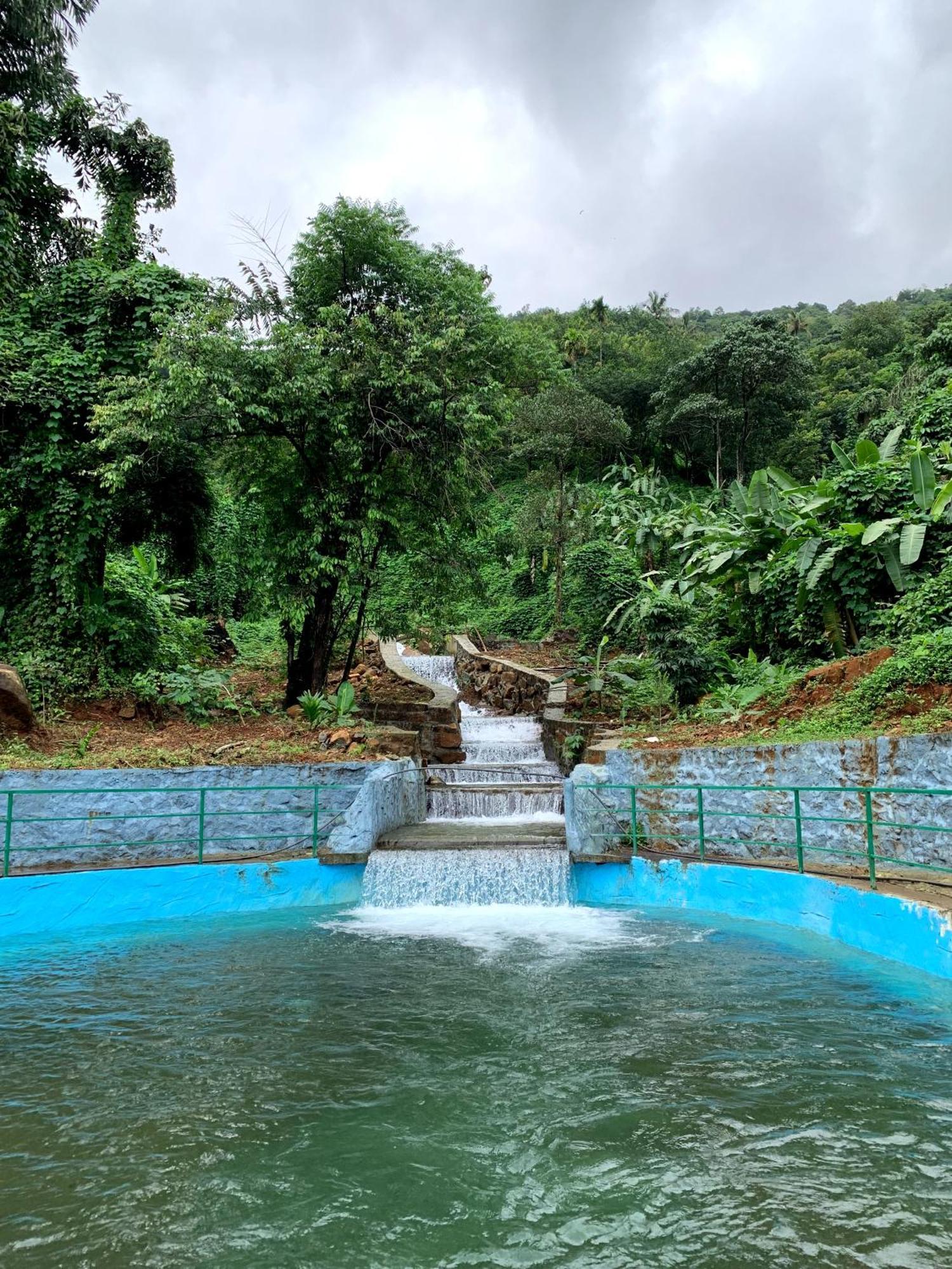 Royal Mount Inn Resorts Paithalmala Buitenkant foto
